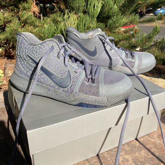 Kyrie 5 - Picture 2 of 3